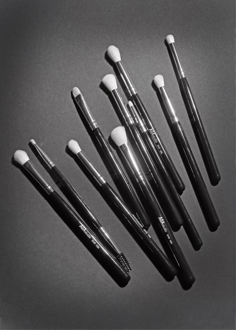 Black All About Eyes 10 Piece Makeup Brush Set + Makeup Brush Case