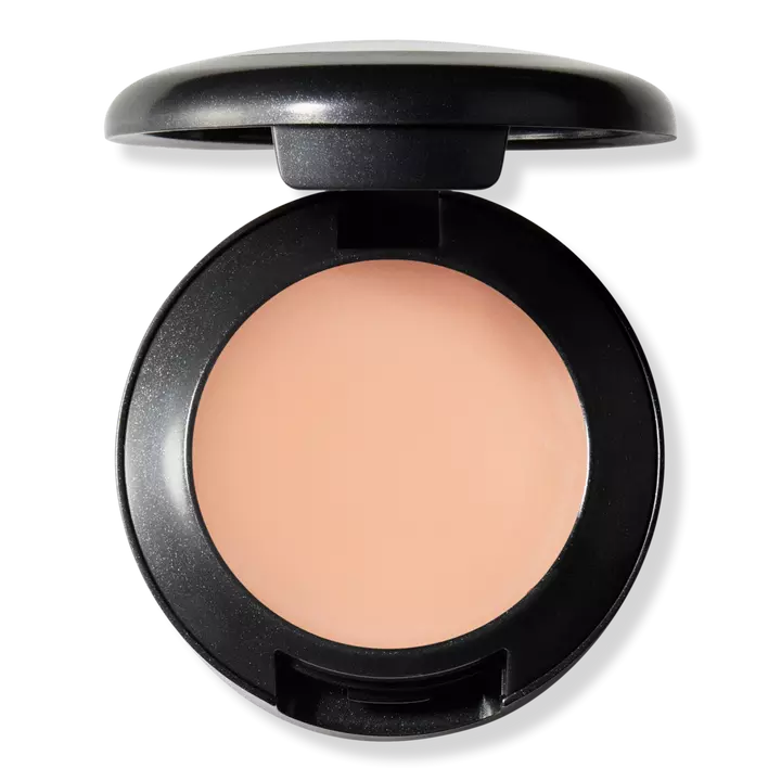 MAC Cosmetics Studio Finish SPF 35 Concealer